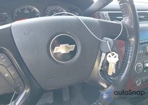 2009 Chevrolet Tahoe Lt2 z USA, uszkodzony, nr VIN 1GNEC23329R199700